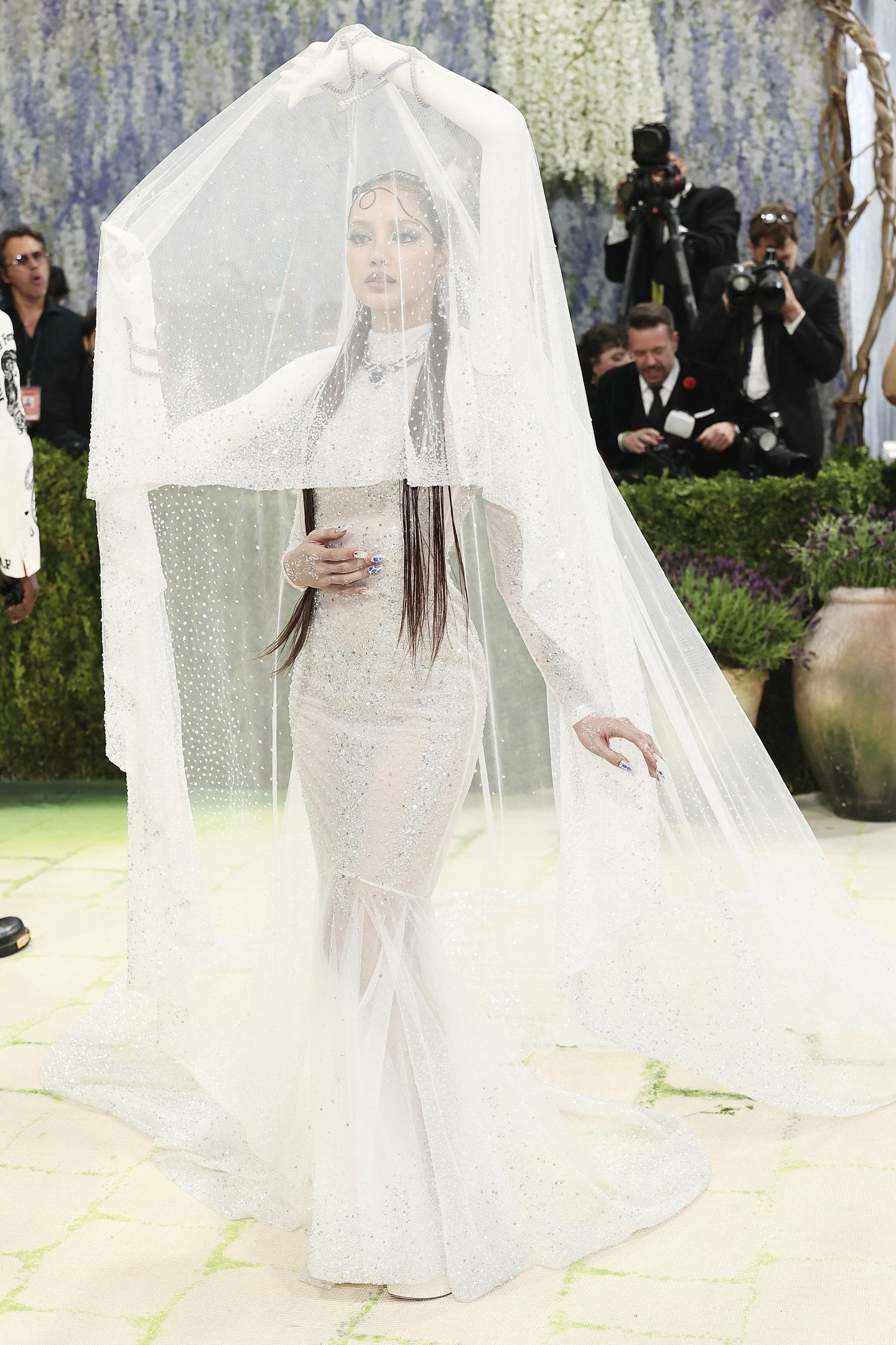 Conheça Robert Wun, designer que dominou o Met Gala 2026