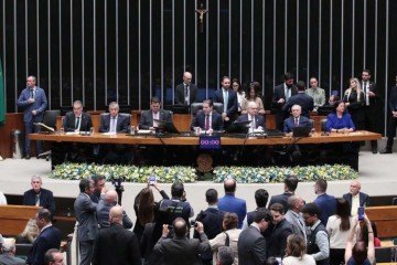 Celebração dos 200 anos de instalação da Câmara dos Deputados. -  (crédito: Bruno Spada/Câmara dos Deputados)