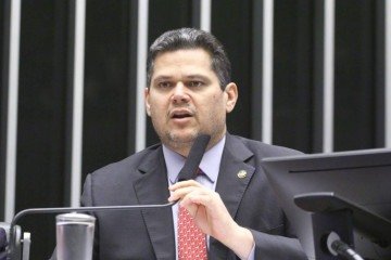 A assessoria informou que a promulgação ocorreu porque o presidente da República não realizou a sanção. -  (crédito: Vinicius Loures / Câmara dos Deputados)
