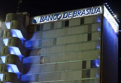Investigação aponta a confecção de comprovantes de valores bilionários comprados por meio de títulos podres, a fim de enganar o Banco Central
 -  (crédito:  Minervino J&uacute;nior/CB) -Investigação aponta a confecção de comprovantes de valores bilionários comprados por meio de títulos podres, a fim de enganar o Banco Central
 -  (crédito:  Minervino J&uacute;nior/CB)