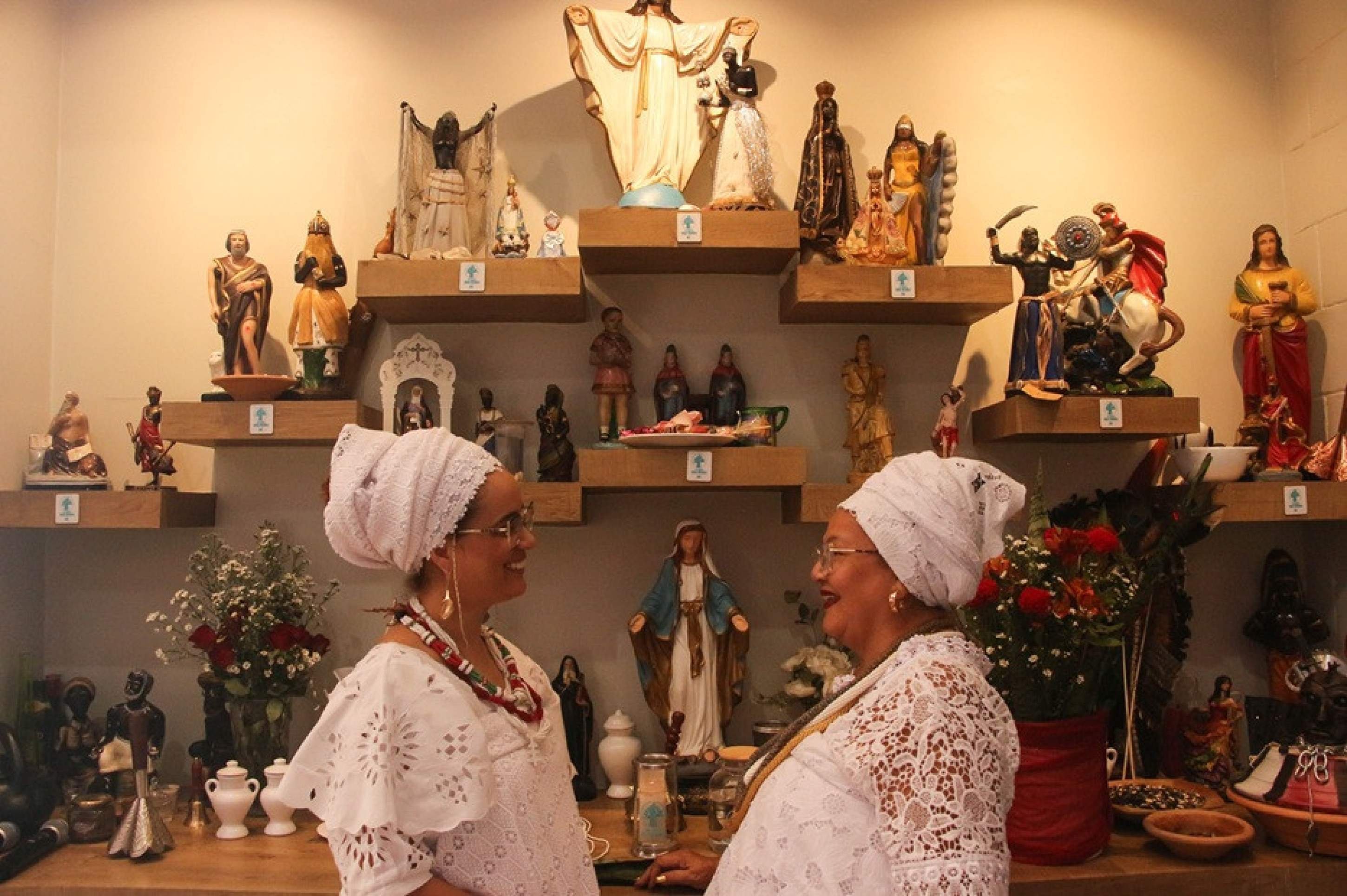Templo Espiritual Rosa Branca inaugura memorial em Samambaia