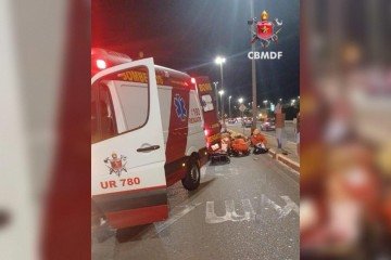 Ap&oacute;s ser estabilizada, a mulher foi transportada para uma unidade hospitalar da regi&atilde;o -  (crédito: Divulga&ccedil;&atilde;o/CBMDF)
