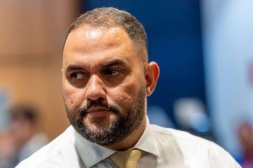Segundo apuração da PF, Rangel dava ordens para a diretora regional de Educação do Noroeste Fluminense, Júcia Gomes - (crédito: Reprodução/Instagram pessoal) Segundo apuração da PF, Rangel dava ordens para a diretora regional de Educação do Noroeste Fluminense, Júcia Gomes - (crédito: Reprodução/Instagram pessoal)