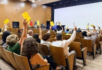 Professores sinalizam greve a partir de votação em assembleia na próxima quinta-feira (14/5) -  (crédito: Reprodução/ADUnB)