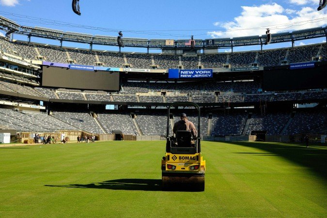 As críticas ao gramado do Mundial não se restringem a Brasil e Noruega -  (crédito: Charly Triballeau/AFP)