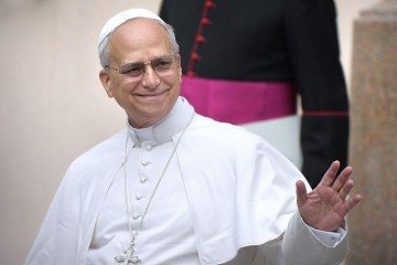 O cardeal americano Robert Prevost, agora conhecido como Leão 14, após ser eleito papa pelos cardeais no segundo dia do conclave -  (crédito: Getty Images)