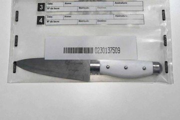 A Polícia Militar prendeu o homem em flagrante e a faca utilizada no crime foi apreendida e encaminhada à Polícia Civil -  (crédito: PMMG/Divulgação)