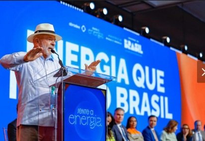 Presidente Lula participa de evento 