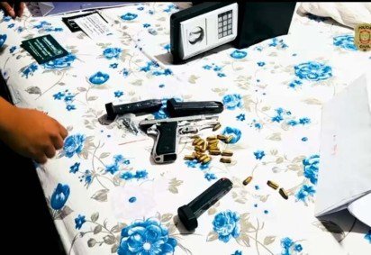 Família que aplicava golpes foi alvo de mandados de busca e apreensão -  (crédito: Divulgação/PCDF) -Família que aplicava golpes foi alvo de mandados de busca e apreensão -  (crédito: Divulgação/PCDF)