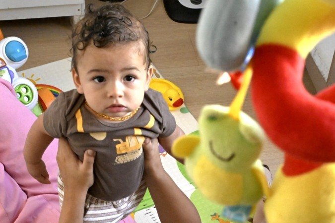 Maria Lu&iacute;sa Tavares com seu filho, Jo&atilde;o Paulo