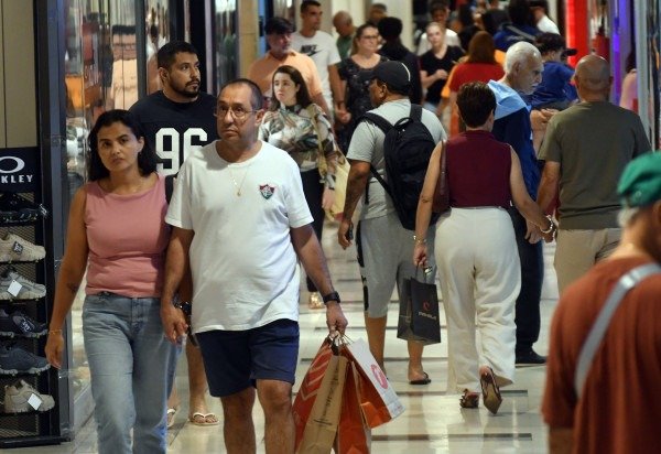  09/05/2026. Ed Alves/CB/D.A Press. Cidades. Movimento no comercio - Shopping Conjunto Nacional.  -  (crédito:  Ed Alves/CB/D.A Press)