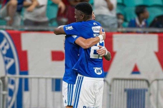 Cabuloso saiu atrás na Fonte Nova, buscou o empate no primeiro tempo e conseguiu o gol da vitória já nos minutos finais -  (crédito: Foto: Celo Gil/Cruzeiro)