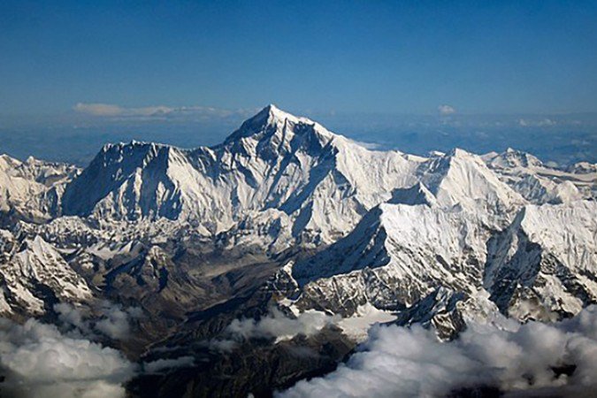 O monte Everest é considerado o ponto mais alto do mundo, com 8.849 metros - (crédito: shrimpo1967 - Papa Lima Whisley - wikimedia commons) O monte Everest é considerado o ponto mais alto do mundo, com 8.849 metros - (crédito: shrimpo1967 - Papa Lima Whisley - wikimedia commons)