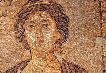 Safo popularizou a ideia do sofrimento do amor romântico -  (crédito: DEA / G. NIMATALLAH) -Safo popularizou a ideia do sofrimento do amor romântico -  (crédito: DEA / G. NIMATALLAH)