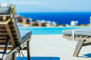 Turista ganha indenização após perder 'corrida por espreguiçadeiras' em hotel na Grécia -  (crédito: BBC Geral)