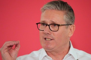 Até agora, mais de 70 parlamentares já se manifestaram publicamente pedindo que Starmer renuncie  -  (crédito: Getty Images)