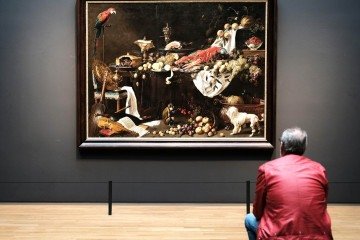Autores apontam que atividades artísticas e culturais ajudam a reduzir o estresse, importante acelerador do envelhecimento -  (crédito: PxHere/Divulgação )