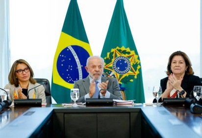 Em relação às críticas de Lula à gestão de Jair Bolsonaro à frente do Planalto, durante a pandemia, foi apontado que o ex-presidente teria sido principal culpado das mais de 700 mil mortes em decorrência da doença

 -  (crédito: Wallison Breno/PR) -Em relação às críticas de Lula à gestão de Jair Bolsonaro à frente do Planalto, durante a pandemia, foi apontado que o ex-presidente teria sido principal culpado das mais de 700 mil mortes em decorrência da doença

 -  (crédito: Wallison Breno/PR)