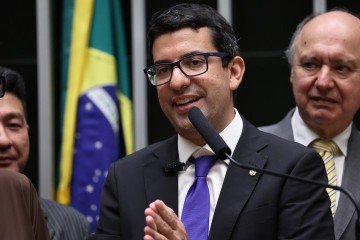 Marcelo Queiroz foi abordado por policiais federais no Aeroporto Santos Dumont, no Rio de Janeiro, onde teve o celular apreendido. -  (crédito: Kayo Magalhães /Câmara dos Deputados)