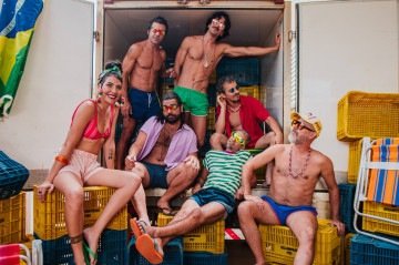 Banda brasiliense Saci Wèrè lança single Tempo Bom -  (crédito: Jacque Lisboa/Divulgação)