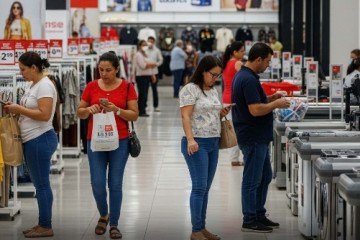 Segundo a Cielo, a dinâmica da Páscoa teve impacto importante no desempenho do comércio em abril. Neste ano, a data ocorreu logo no início do mês, o que antecipou parte das compras para março -  (crédito: Flow)
