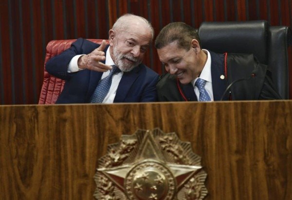 Nunes Marques, em seu discurso, destacou a Constituição e disse que todo poder emana do povo -  (crédito: Minervino Júnior/CB/D.A.Press)