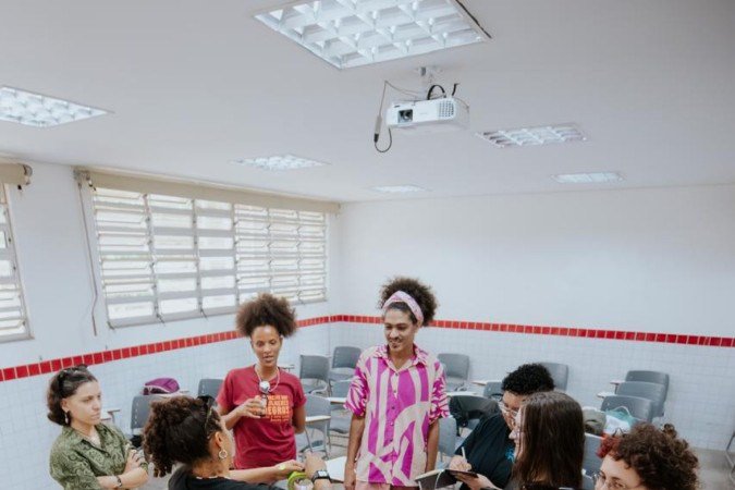 Iniciativa voltada para moradores da periferia do DF oferece formação gratuita nas áreas de roadie, operação de áudio e direção de palco, com bolsa auxílio 
 -  (crédito: Thaís Mallon)
