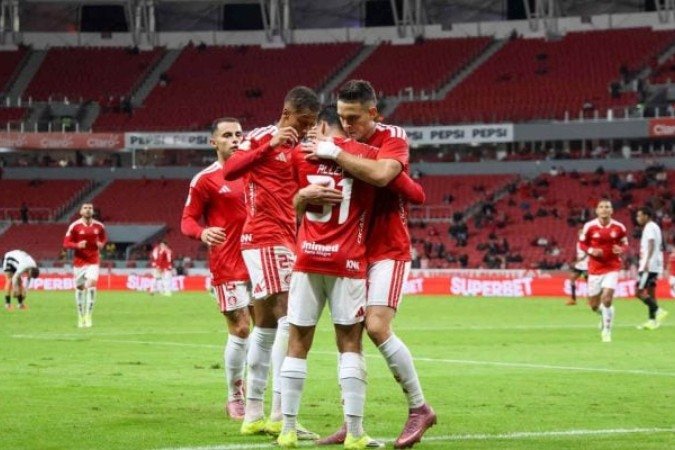 Clube ga&uacute;cho sofreu alguns sustos, mas consolidou a classifica&ccedil;&atilde;o -  (crédito: Ricardo Duarte/Internacional)
