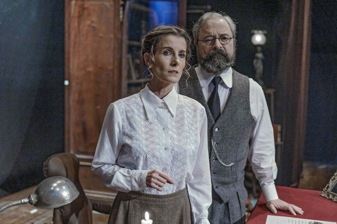 Freud e o Visitante: encontro de tensões e descobertas