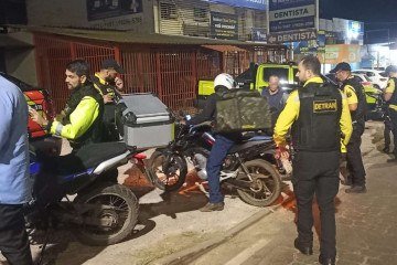'Operação Sossego' em Sol Nascente recolhe sete motocicletas e registra 42 infrações -  (crédito: Divulgação / Detran-DF)