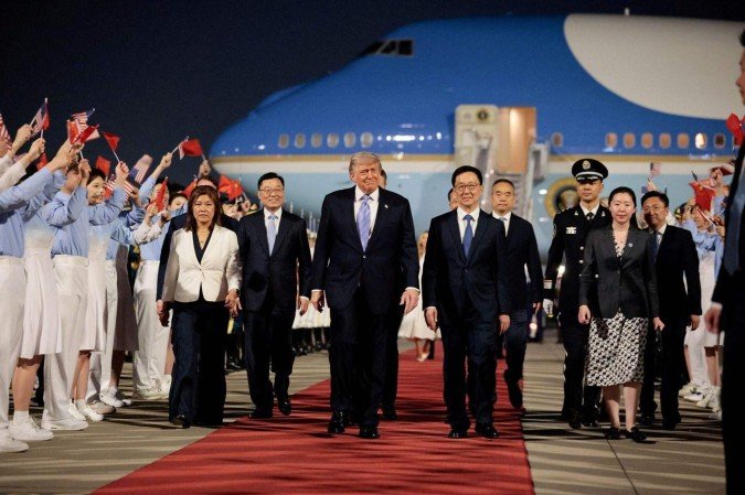 Trump na China: Irã, Taiwan e comércio estão na agenda das negociações com Xi - (crédito: EPA) Trump na China: Irã, Taiwan e comércio estão na agenda das negociações com Xi - (crédito: EPA)