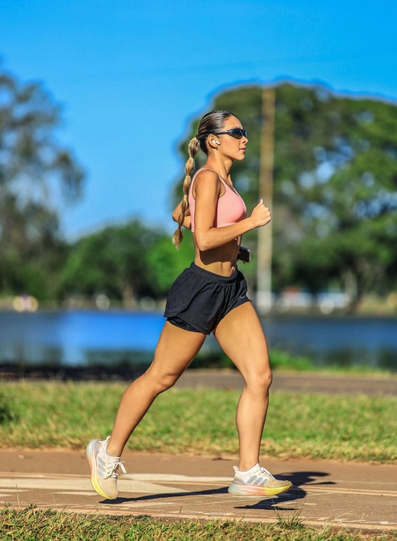 Ana entrou na The Corre em mar&ccedil;o deste ano