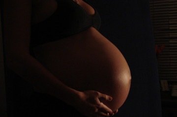 Especialistas recomendam que gestantes não deixem de tomar antidepressivos sem passar por avaliação médica -  (crédito: Sharon Daniel/Divulgação )