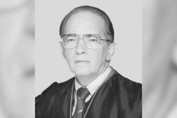 Hermenegildo Gonçalves, ex-presidente do TJDFT  e primeiro ouvidor da Corte -  (crédito: Reprodução/TJDFT)