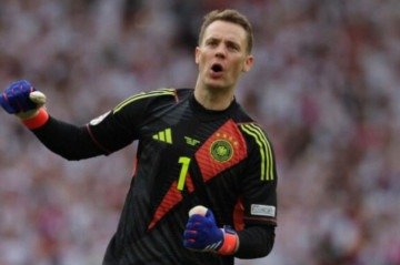 O alemão Manuel Neuer é um dos maiores goleiros da história do futebol e atual capitão do Bayern de Munique. - (crédito: Fabrice Coffrini/AFP via Getty Images) O alemão Manuel Neuer é um dos maiores goleiros da história do futebol e atual capitão do Bayern de Munique. - (crédito: Fabrice Coffrini/AFP via Getty Images)