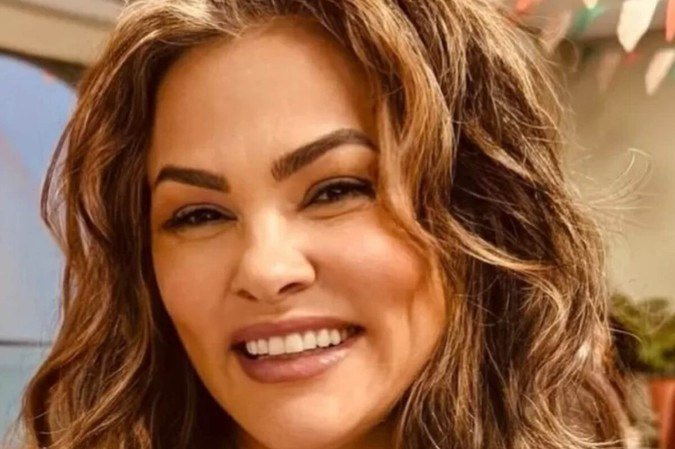 Suzana Alves relembra depressão após sucesso como Tiazinha: Suzana Alves relembra depressão após sucesso como Tiazinha: