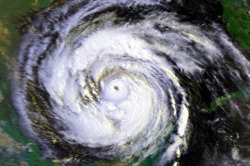 Espiral logarítmica
Aumenta de tamanho sem perder a forma original ao longo das voltas. Surge em conchas, galáxias, furacões e em diversos padrões naturais. - (crédito: NOAA Domínio Público) Espiral logarítmica
Aumenta de tamanho sem perder a forma original ao longo das voltas. Surge em conchas, galáxias, furacões e em diversos padrões naturais. - (crédito: NOAA Domínio Público)