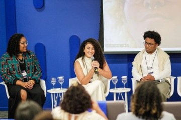 Camila Martins, Diovana Negeski e Eric Ribeiro, estudantes da primeira edição do BlackSTEM -  (crédito: Thalita Guimarães/Divulgação)