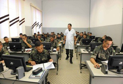 Os concursos militares do Exército Brasileiro abrangem diversas áreas de estudo e atuação -  (crédito: Divulgação/Exército Brasileiro)