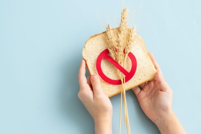 O controle da doença celíaca depende de uma dieta totalmente livre de glúten, associada ao acompanhamento clínico e nutricional (Imagem: Galigrafiya | Shutterstock) - (crédito: EdiCase) O controle da doença celíaca depende de uma dieta totalmente livre de glúten, associada ao acompanhamento clínico e nutricional (Imagem: Galigrafiya | Shutterstock) - (crédito: EdiCase)