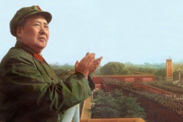 A campanha do Grande Salto Adiante de Mao mobilizou milhões de trabalhadores e camponeses em condições extremas, causando uma catástrofe econômica e humanitária -  (crédito: Getty Images)