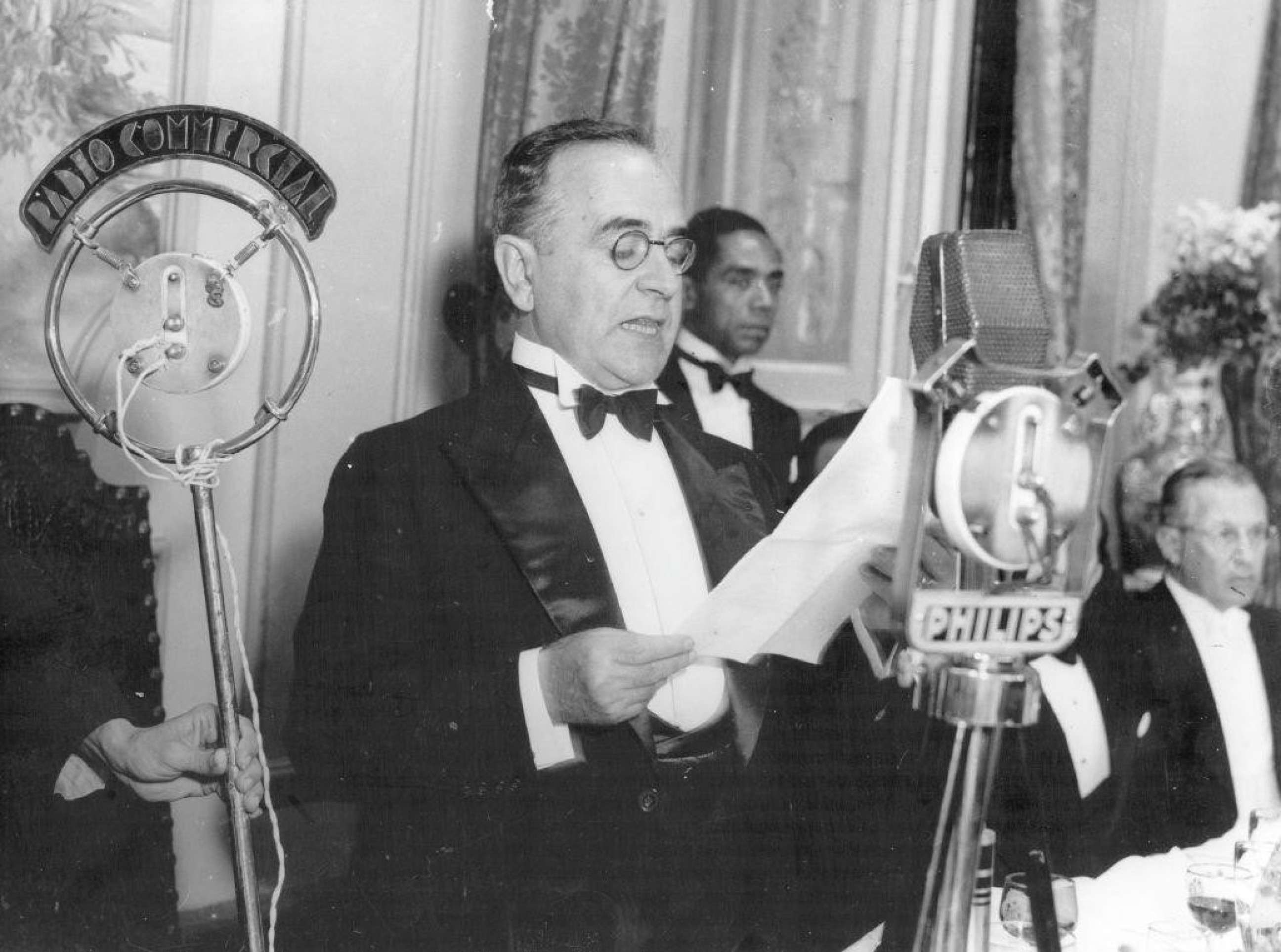 Remover 'quistos alienígenas': a política nacionalizadora de Getúlio Vargas