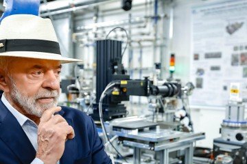 Segundo o boletim médico do hospital, Lula apresenta 'evolução satisfatória, conforme o esperado, e sem intercorrências' - (crédito: Ricardo Stuckert / PR) Segundo o boletim médico do hospital, Lula apresenta 'evolução satisfatória, conforme o esperado, e sem intercorrências' - (crédito: Ricardo Stuckert / PR)