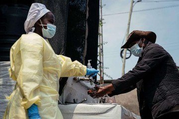 A Organização Mundial da Saúde (OMS) alertou a República Democrática do Congo e Uganda a manter controles nas suas fronteiras para evitar a propagação do vírus -  (crédito: Badru Katumba/AFP via Getty Images)