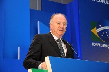 Presidente da Confederação Nacional dos Municípios, Paulo Ziulkoski, teceu críticas a projetos do Executivo - (crédito: Divulgação) Presidente da Confederação Nacional dos Municípios, Paulo Ziulkoski, teceu críticas a projetos do Executivo - (crédito: Divulgação)