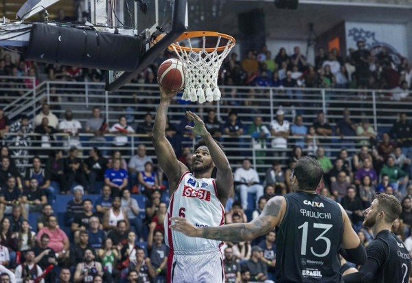 Marcos Limonti/Franca Basquete