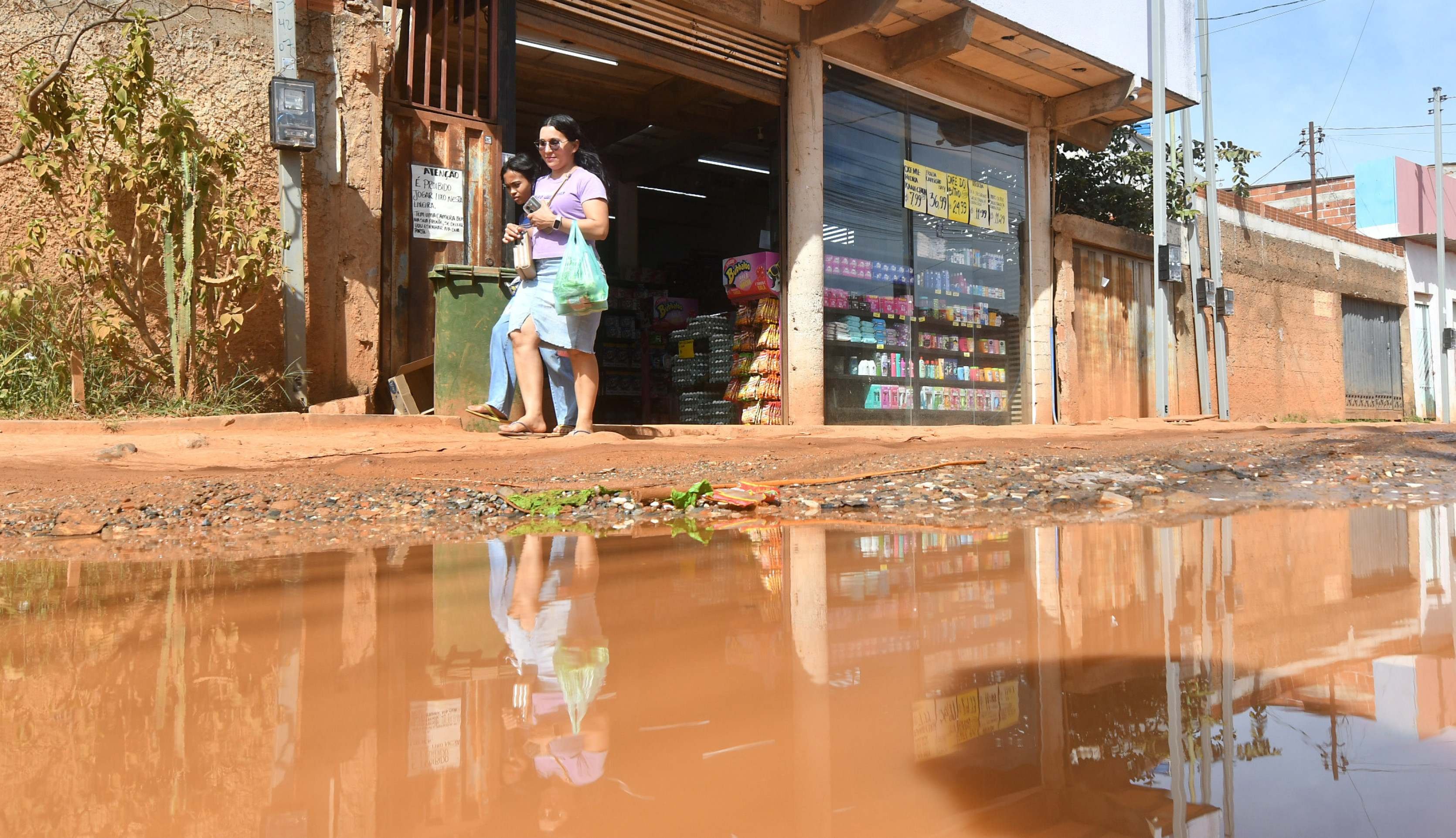 O mercadinho Brasilar est&aacute; localizado na Ch&aacute;cara Santa Luzia, na Estrutural, e atende &agrave;s demandas da popula&ccedil;&atilde;o local h&aacute; cinco anos