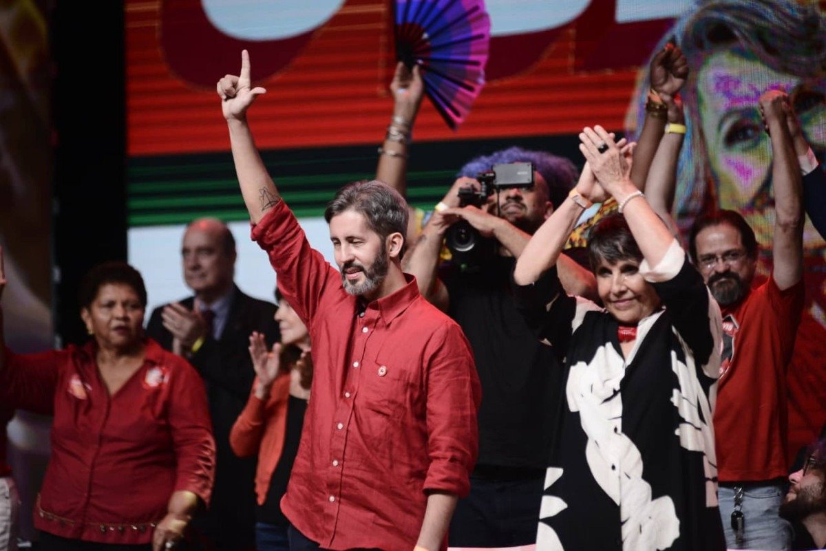 Lan&ccedil;amento de Erika Kokay e Leandro Grass aconteceu nesta ter&ccedil;a-feira (19/5)
