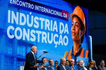 O discurso em prol de Moretti ocorreu durante a abertura da 101ª edição do Encontro Internacional da Indústria da Construção (Enic), em São Paulo - (crédito: Ricardo Stuckert / PR) O discurso em prol de Moretti ocorreu durante a abertura da 101ª edição do Encontro Internacional da Indústria da Construção (Enic), em São Paulo - (crédito: Ricardo Stuckert / PR)