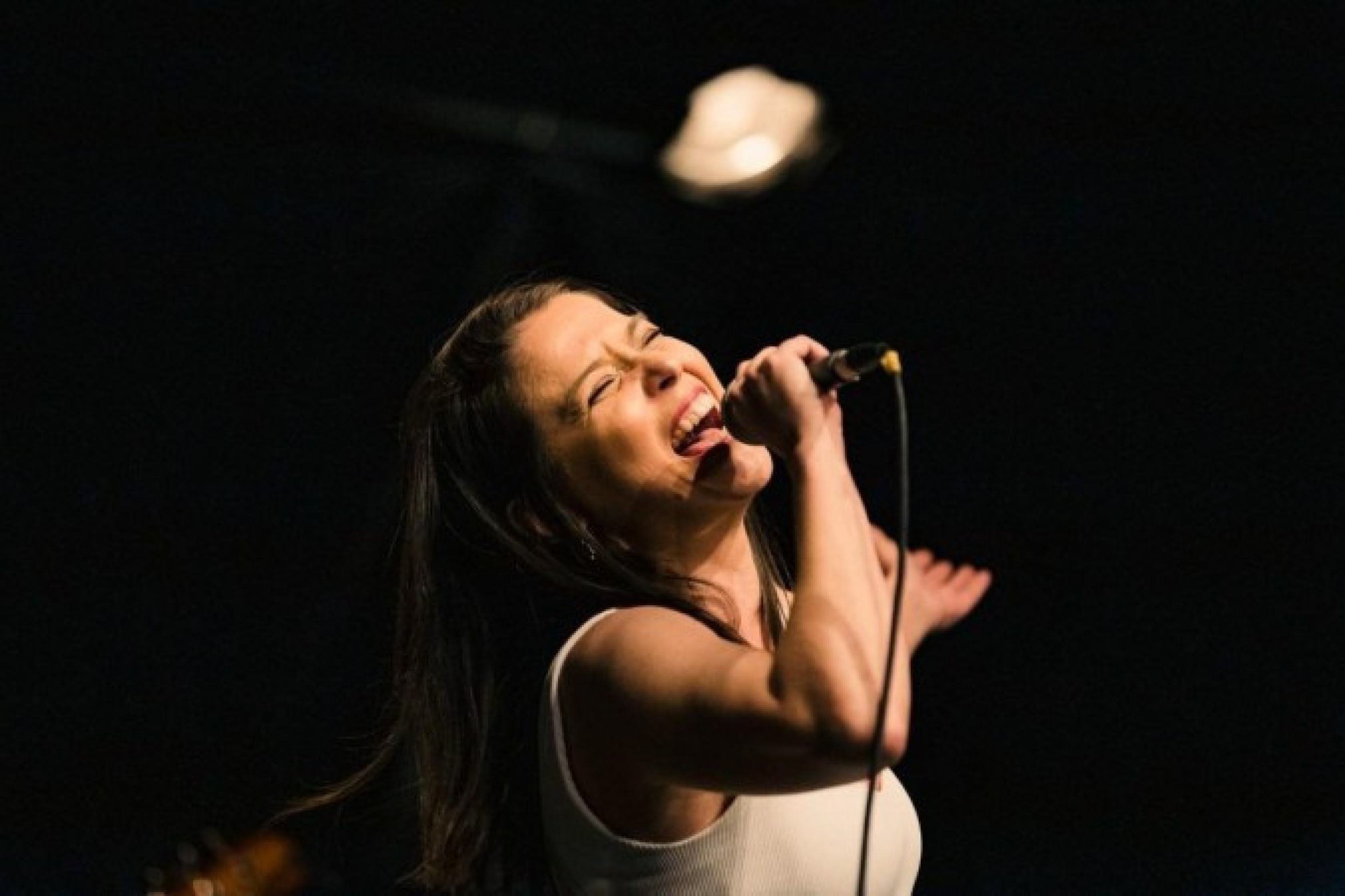 Alessandra Terribili leva ao palco o olhar feminino sobre Noel Rosa